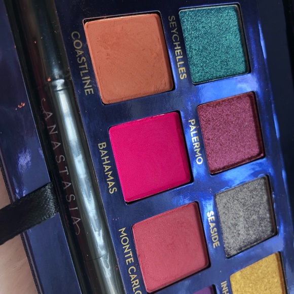 SOLD‘ Riviera’ - Picture 3 of 3